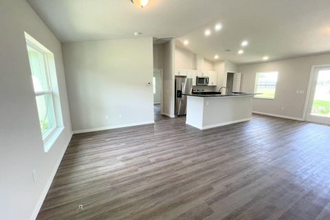 House in Inverness, Florida 3 bedrooms, 118.54 sq.m. № 1879541 - photo 3