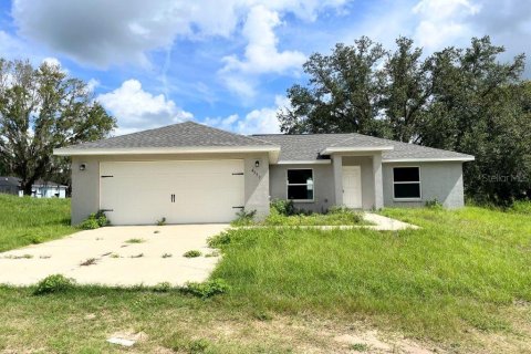 House in Inverness, Florida 3 bedrooms, 118.54 sq.m. № 1879541 - photo 1