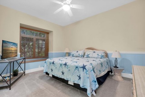 House in New Port Richey, Florida 3 bedrooms, 290.69 sq.m. № 2151548 - photo 26