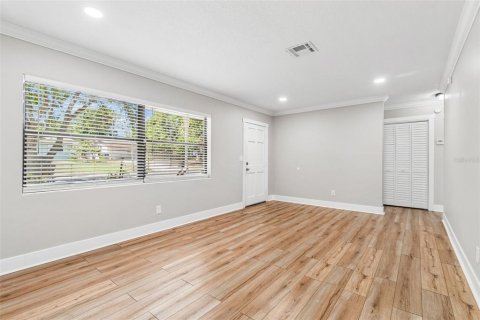 House in Clearwater, Florida 4 bedrooms, 167.13 sq.m. № 2224566 - photo 8
