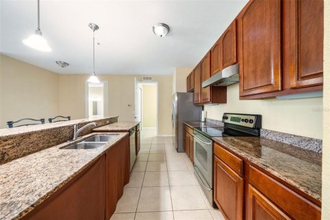 Condominio en venta en Orlando, Florida, 2 dormitorios, 169.36 m2 № 2431168 - foto 4