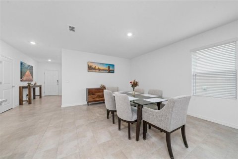 House in Groveland, Florida 4 bedrooms, 204.94 sq.m. № 2104989 - photo 6