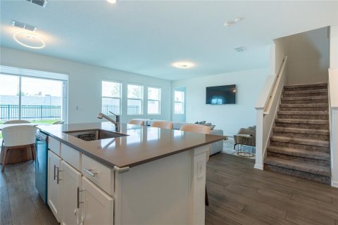 Villa ou maison à vendre à Clermont, Floride: 5 chambres, 312.52 m2 № 2388653 - photo 7