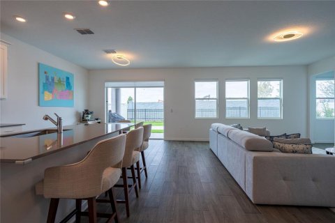 Villa ou maison à vendre à Clermont, Floride: 5 chambres, 312.52 m2 № 2388653 - photo 6
