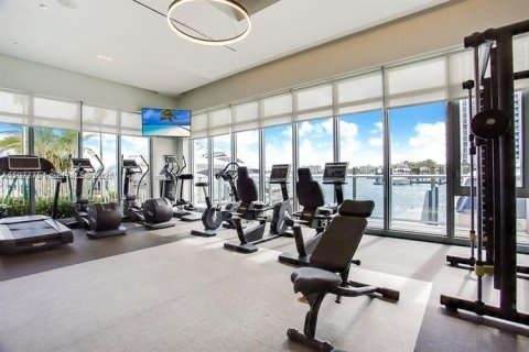 Condominio en alquiler en North Miami Beach, Florida, 2 dormitorios, 155.15 m2 № 2044865 - foto 27