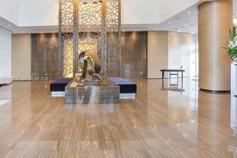 Condominio en alquiler en North Miami Beach, Florida, 2 dormitorios, 155.15 m2 № 2044865 - foto 21