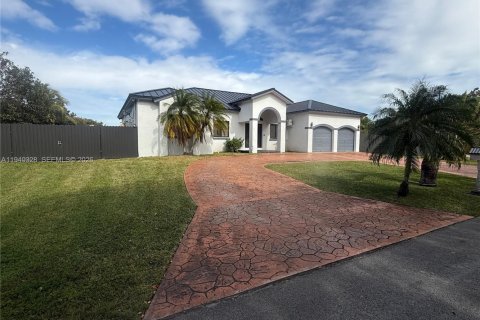 Купить виллу или дом в Майами, Флорида 4 спальни, 195.65м2, № 1998156 - фото 2