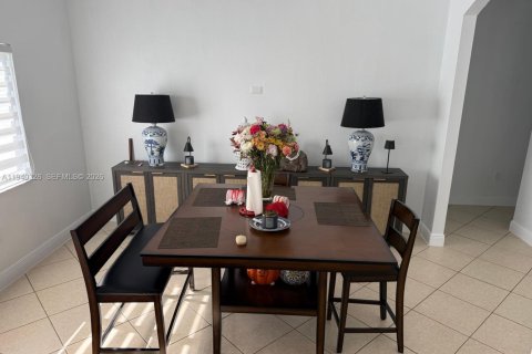 Купить виллу или дом в Майами, Флорида 4 спальни, 195.65м2, № 1998156 - фото 4