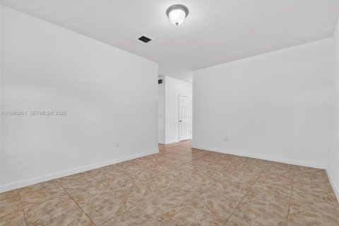 Casa en venta en Homestead, Florida, 4 dormitorios, 239.04 m2 № 2045302 - foto 12