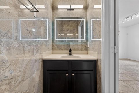 Casa en venta en Homestead, Florida, 4 dormitorios, 239.04 m2 № 2045302 - foto 9