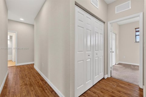 Casa en venta en Homestead, Florida, 4 dormitorios, 239.04 m2 № 2045302 - foto 28