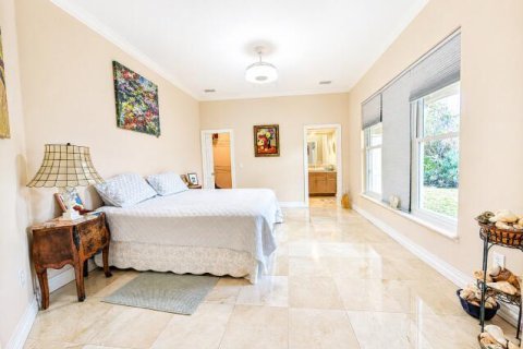 Casa en venta en Melbourne Beach, Florida, 3 dormitorios, 301.19 m2 № 2246252 - foto 10
