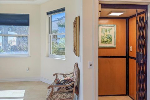 Casa en venta en Melbourne Beach, Florida, 3 dormitorios, 301.19 m2 № 2246252 - foto 15