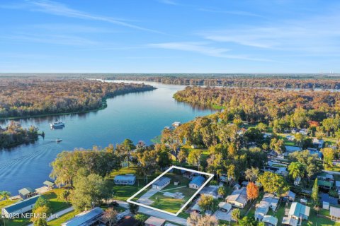 Terreno en venta en Satsuma, Florida № 865786 - foto 1