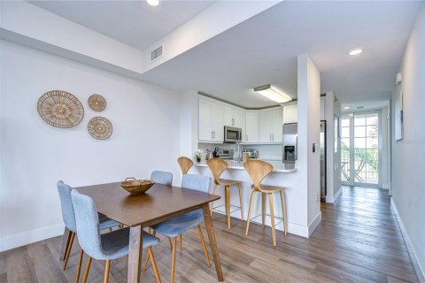 Купить таунхаус в Раскин, Флорида 5 комнат, 116.87м2, № 1917656 - фото 12