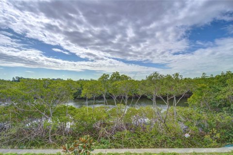 Купить таунхаус в Раскин, Флорида 5 комнат, 116.87м2, № 1917656 - фото 2