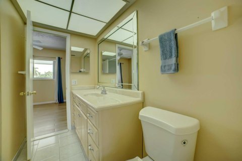 Copropriété à vendre à Boynton Beach, Floride: 2 chambres, 67.73 m2 № 2182555 - photo 12