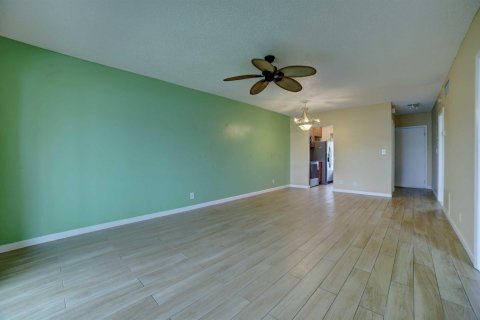 Copropriété à vendre à Boynton Beach, Floride: 2 chambres, 67.73 m2 № 2182555 - photo 6