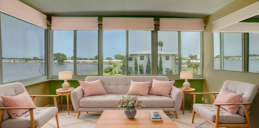 Condo à Boynton Beach, Floride, 2 chambres  № 2182555
