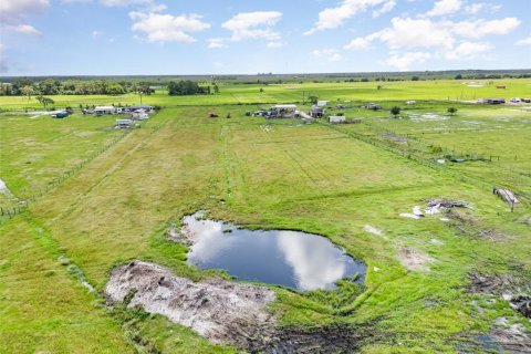 Terreno en venta en Venus, Florida № 1916521 - foto 5