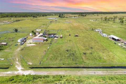 Terreno en venta en Venus, Florida № 1916521 - foto 1