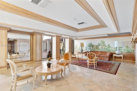 Condo in Miami Beach, Florida, 2 bedrooms  № 2059967 - photo 30