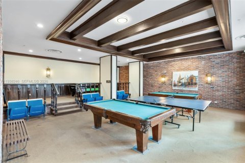 Condo in Miami Beach, Florida, 2 bedrooms  № 2059967 - photo 25