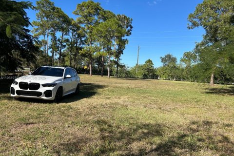 Propiedad comercial en venta en Loxahatchee Groves, Florida № 2006331 - foto 13