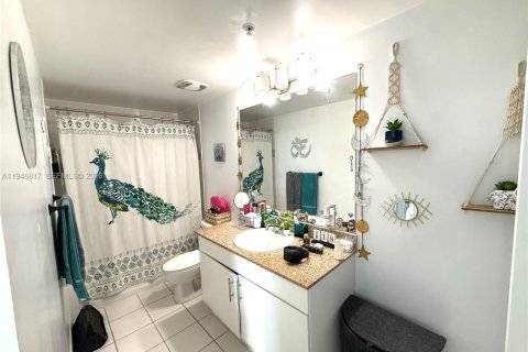 Купить кондоминиум в Майами, Флорида 2 спальни, 88.07м2, № 2005363 - фото 11