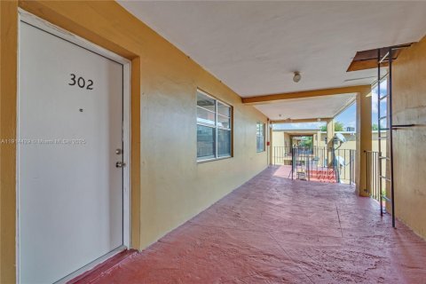 Appartement à louer à Hialeah, Floride: 1 chambre, 54.16 m2 № 1971517 - photo 3