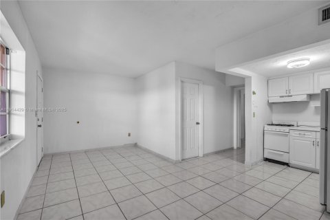 Appartement à louer à Hialeah, Floride: 1 chambre, 54.16 m2 № 1971517 - photo 5