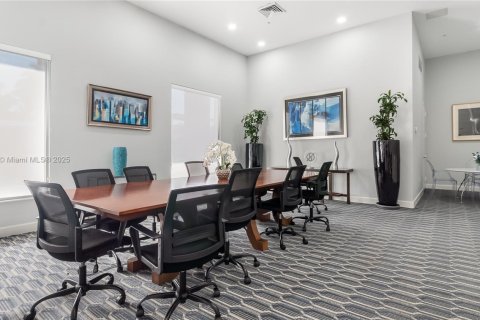 Copropriété à louer à Aventura, Floride: 2 chambres, 99.68 m2 № 1753132 - photo 14