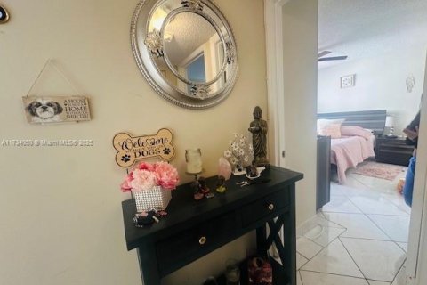Copropriété à vendre à Sunny Isles Beach, Floride: 2 chambres, 113.06 m2 № 1942828 - photo 16