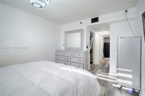 Купить кондоминиум в Холливуд, Флорида 2 спальни, 89.19м2, № 2043375 - фото 10