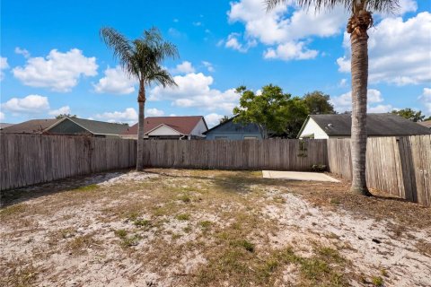 House in Orlando, Florida 2 bedrooms, 97.92 sq.m. № 2116130 - photo 19