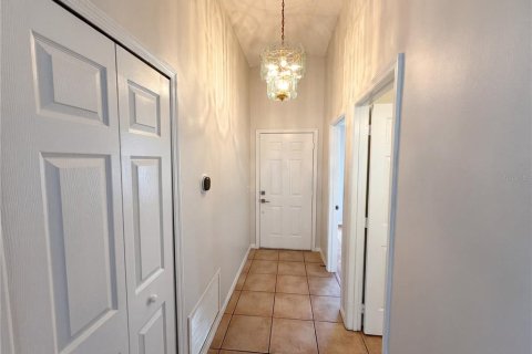 House in Orlando, Florida 2 bedrooms, 97.92 sq.m. № 2116130 - photo 8