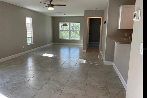 Appartement à louer à Rotonda, Floride: 3 chambres, 234.67 m2 № 1808265 - photo 5