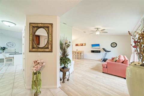 Villa ou maison à vendre à Port Charlotte, Floride: 4 chambres, 206.71 m2 № 2400172 - photo 9