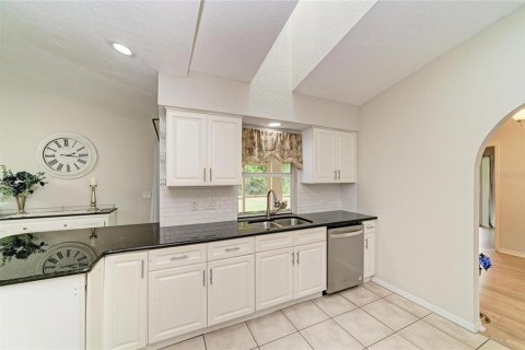 Villa ou maison à vendre à Port Charlotte, Floride: 4 chambres, 206.71 m2 № 2400172 - photo 23