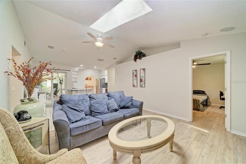 Villa ou maison à vendre à Port Charlotte, Floride: 4 chambres, 206.71 m2 № 2400172 - photo 29
