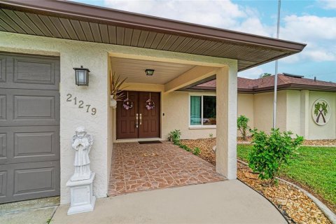 Villa ou maison à vendre à Port Charlotte, Floride: 4 chambres, 206.71 m2 № 2400172 - photo 7