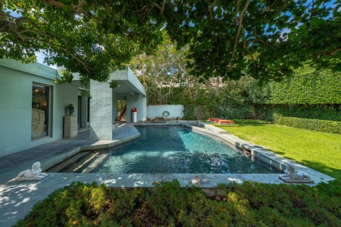 Villa ou maison à vendre à Palm Beach, Floride: 2 chambres, 267.84 m2 № 2251534 - photo 3