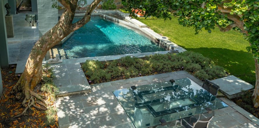 Villa ou maison à Palm Beach, Floride 2 chambres, 267.84 m2 № 2251534