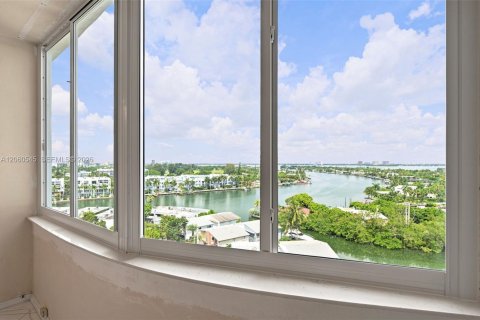Condominio en venta en Miami Beach, Florida, 3 dormitorios, 109.72 m2 № 2246092 - foto 6