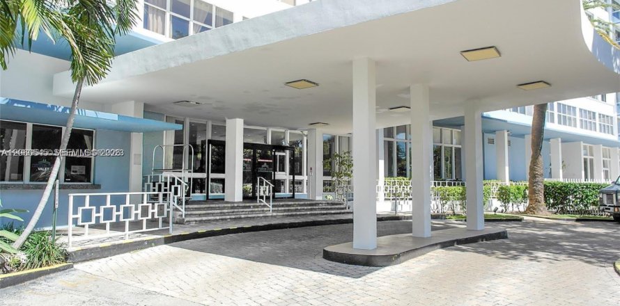 Condominio en Miami Beach, Florida, 3 dormitorios № 2246092