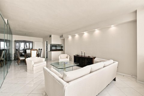 Condominio en venta en Miami Beach, Florida, 3 dormitorios, 109.72 m2 № 2246092 - foto 7