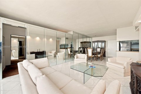 Condominio en venta en Miami Beach, Florida, 3 dormitorios, 109.72 m2 № 2246092 - foto 8