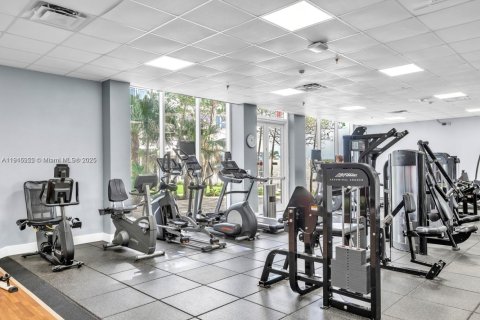 Copropriété à louer à Hallandale Beach, Floride: 2 chambres, 121.89 m2 № 1970600 - photo 20