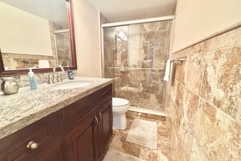 Copropriété à louer à Hallandale Beach, Floride: 2 chambres, 121.89 m2 № 1970600 - photo 15