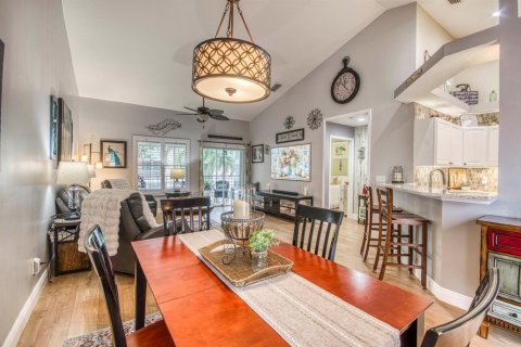 Condo in Jupiter, Florida, 2 bedrooms № 2409766 - photo 13
